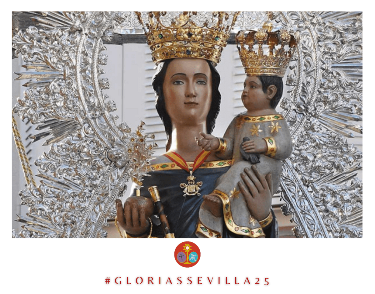 LA HINIESTA CELEBRA SU PROCESIÓN GLORIOSA PARA PRESIDIR EL ALTAR DEL CORPUS