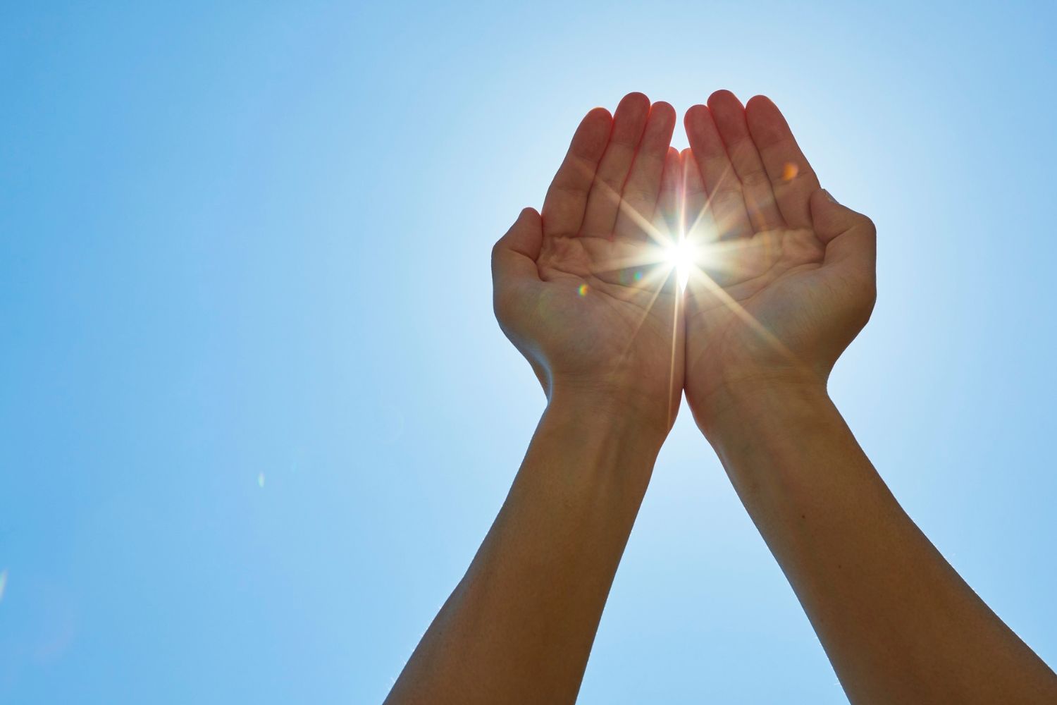 La US promueve el autocuidado saludable con motivo del Día Mundial del Sol