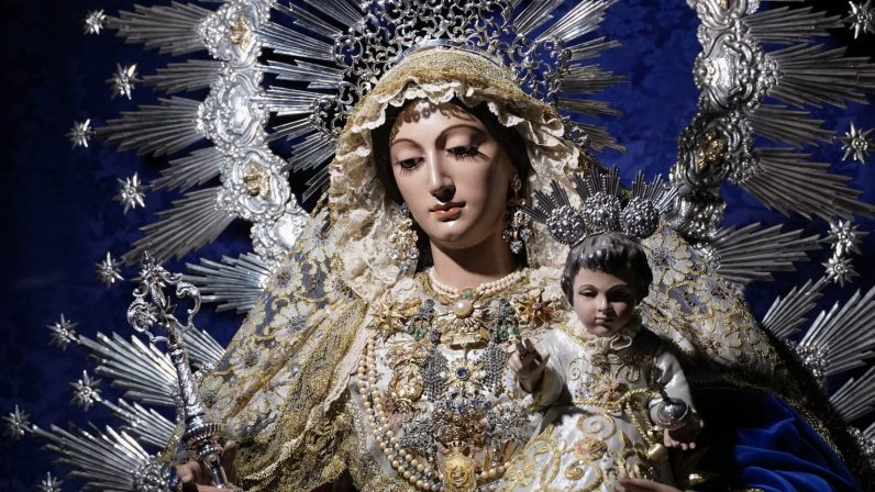 El arzobispo de Sevilla coronará mañana sábado a Nuestra Señora de la Estrella, patrona de Coria del Río