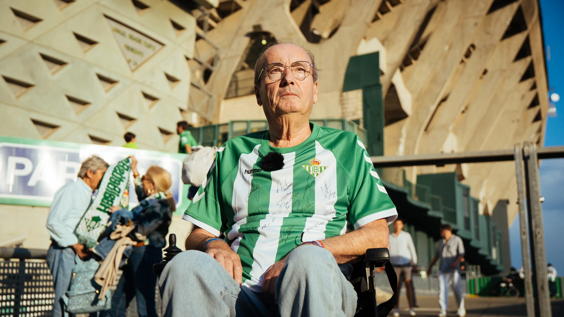 Juan Diego, el fiel aficionado bético que padece ELA: “me habéis hecho muy feliz”