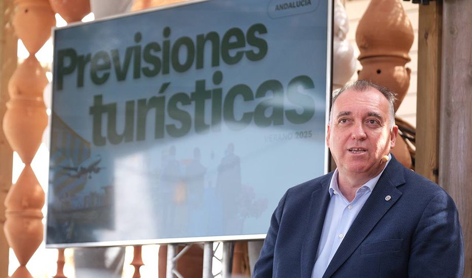Andalucía prevé 9.000 millones y 500.000 puestos de trabajo derivados del turismo este verano