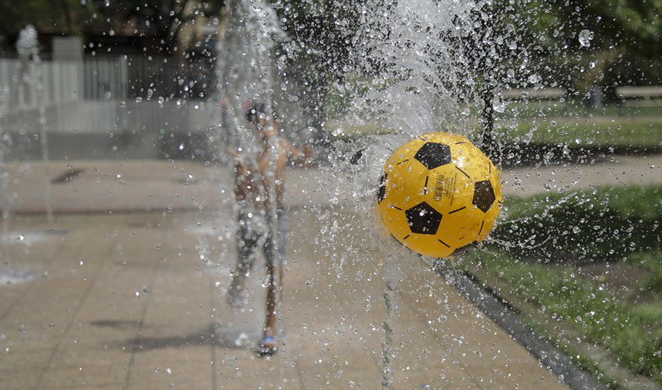 El 1-1-2 aconseja evitar el ejercicio físico a las horas centrales del día durante la ola de calor