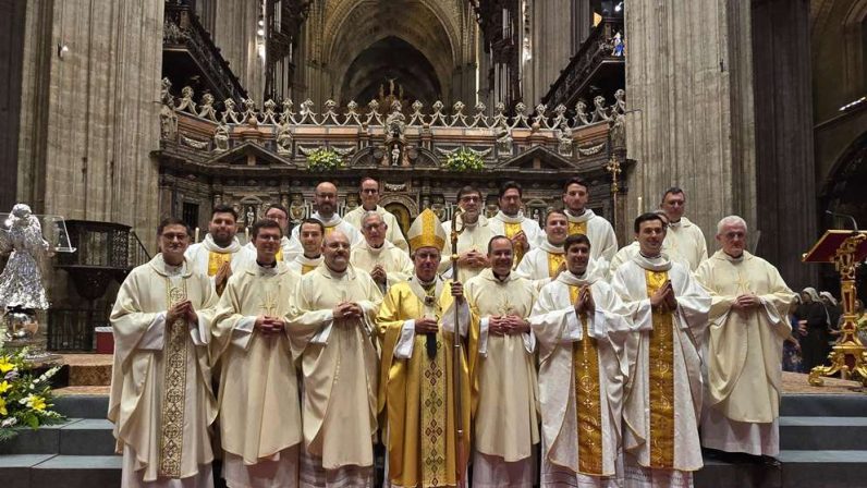 Galería fotográfica de las primeras misas de los nuevos sacerdotes de Sevilla