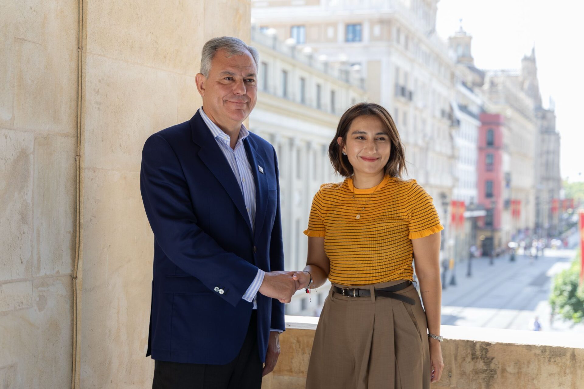 El alcalde Sanz recibe a la ministra de Relaciones Exteriores de Colombia y destaca los avances en el futuro hermanamiento de Sevilla con Barranquilla