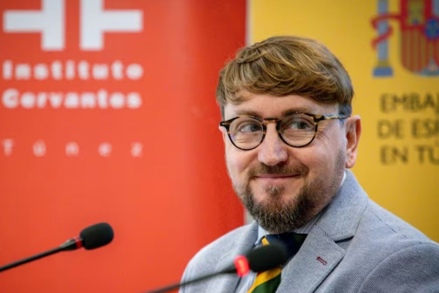 El investigador US Javier Muñoz-Basols, nuevo director del Instituto Cervantes de Los Ángeles