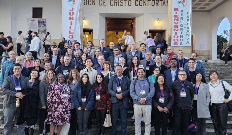 Representantes de la Facultad de Ciencias Económicas y Empresariales de la Universidad Loyola participan en el 30º IAJBS World Forum