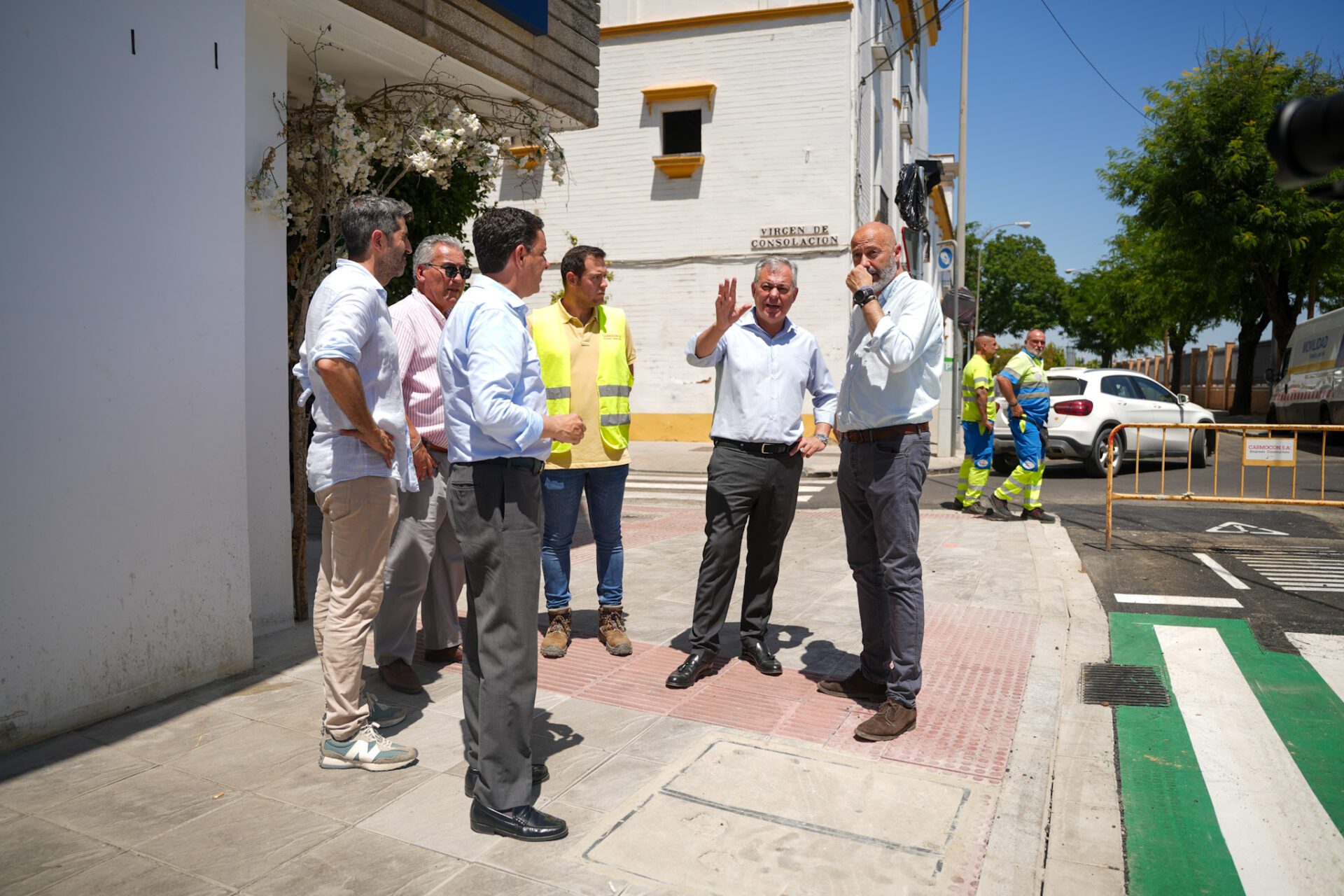 El alcalde Sanz visita Juan Sebastián Elcano tras su reapertura al tráfico
