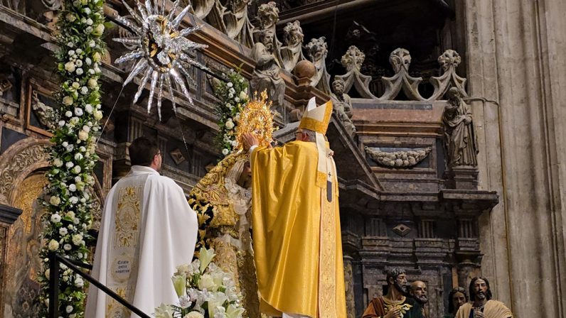 La coronación de Mª Stma. del Rocío, «un acontecimiento de gracia, una página nueva en la historia de la devoción mariana de Sevilla»