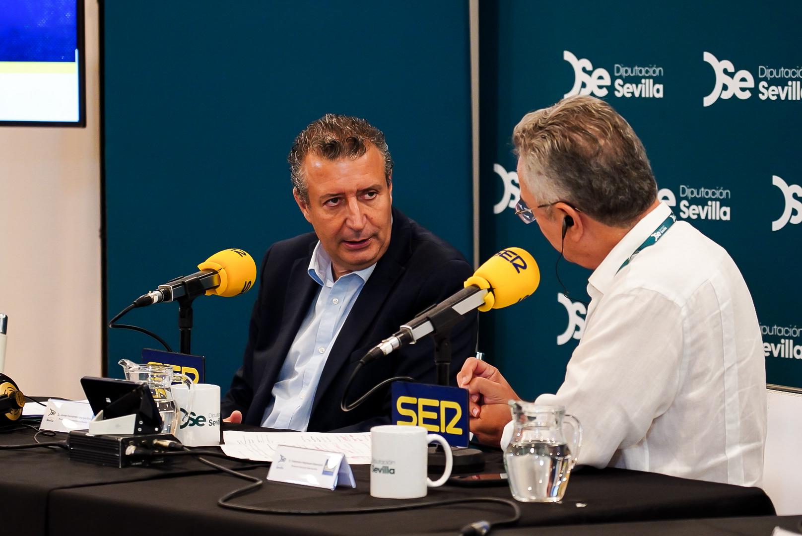 Javier Fernández sitúa a la vivienda, el agua, la mejora de carreteras y la promoción de la cultura como prioridades de gestión hasta 2027