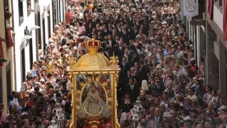 La diócesis de Tenerife invita al Arzobispo de Sevilla en la Bajada de la Virgen de las Nieves, Patrona de la Isla de la Palma