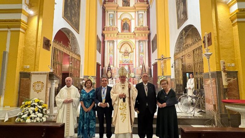 Medallas Pro Ecclesia hispalense a dos feligreses de la Parroquia de San Benito Abad