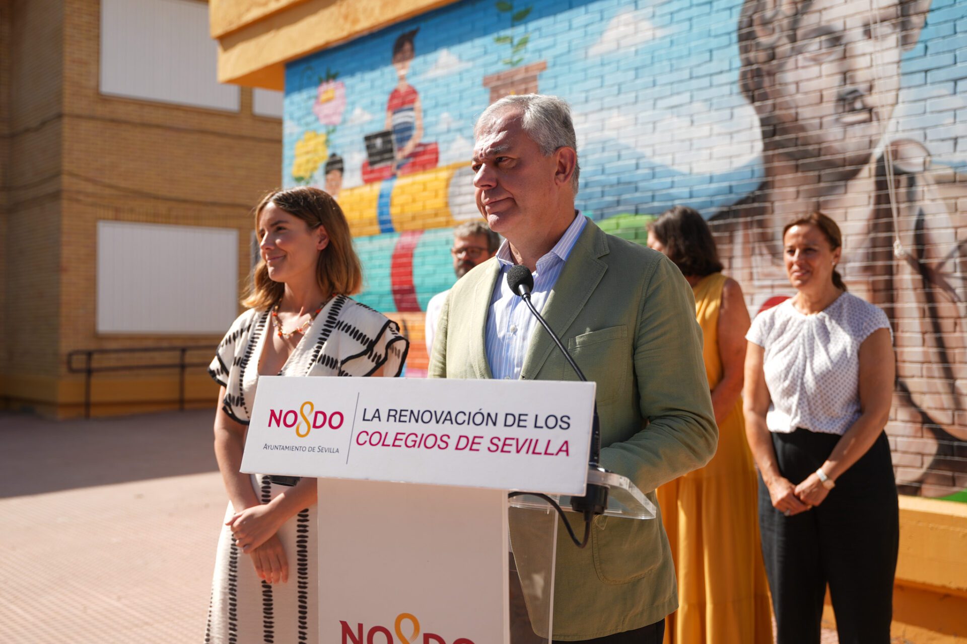 El gobierno de Sanz pondrá en marcha desde el verano nuevas obras y actuaciones en más de 60 colegios públicos de Sevilla