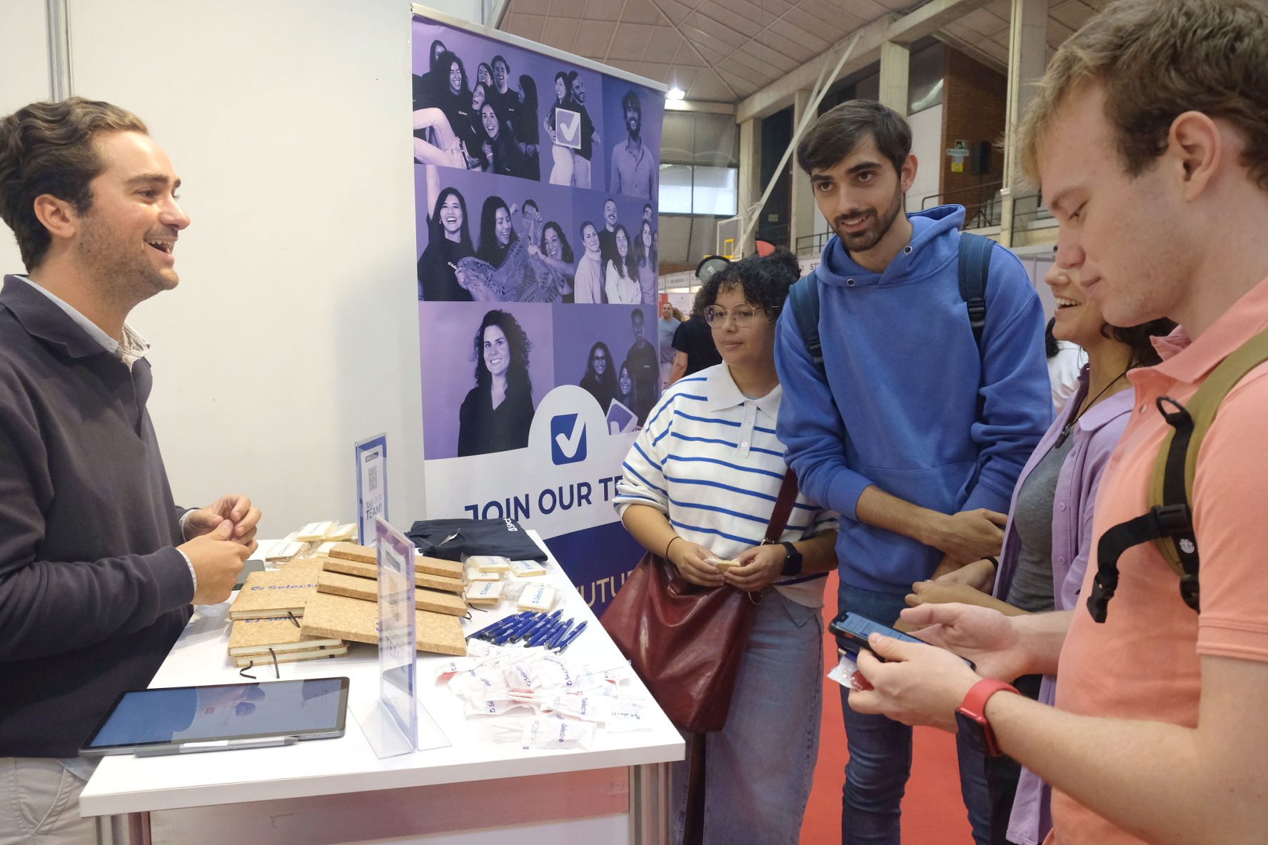 Ingeniería, administración, contabilidad e informática son los perfiles más demandados por las empresas