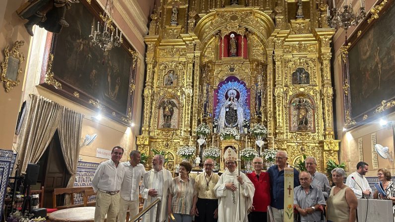 Medalla Pro Ecclesia Hispalense a Manuel Manaute, feligrés de la Parroquia de Nuestra Señora de la Victoria, de Arahal