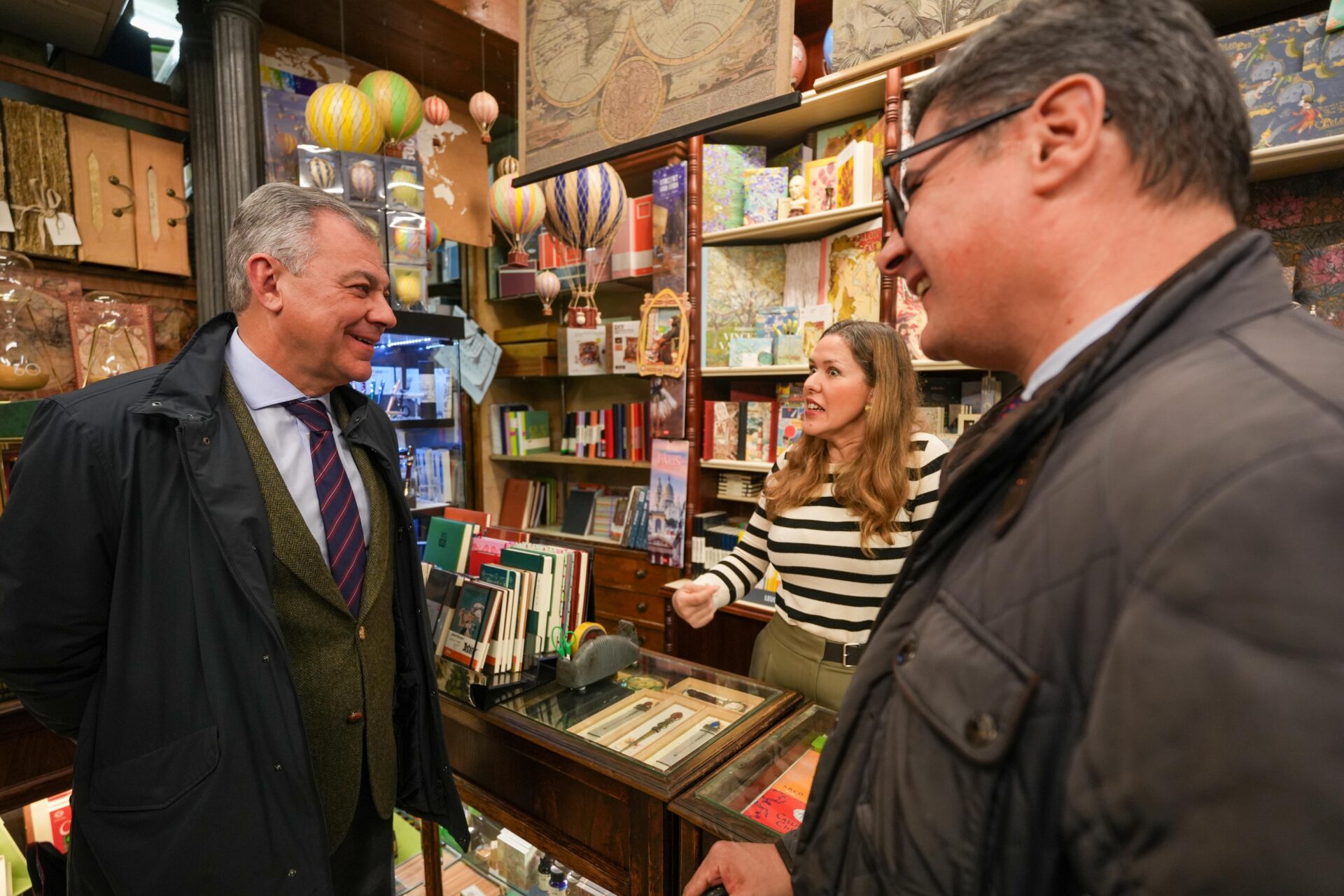 El Ayuntamiento ha concedido el distintivo ‘Establecimiento Emblemático de la Ciudad de Sevilla’ a 7 nuevos establecimientos comerciales, gastronómicos y hoteleros
