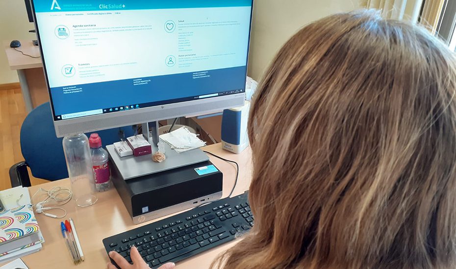La Junta destina más de 12 millones de euros a mejoras en herramientas digitales del SAS