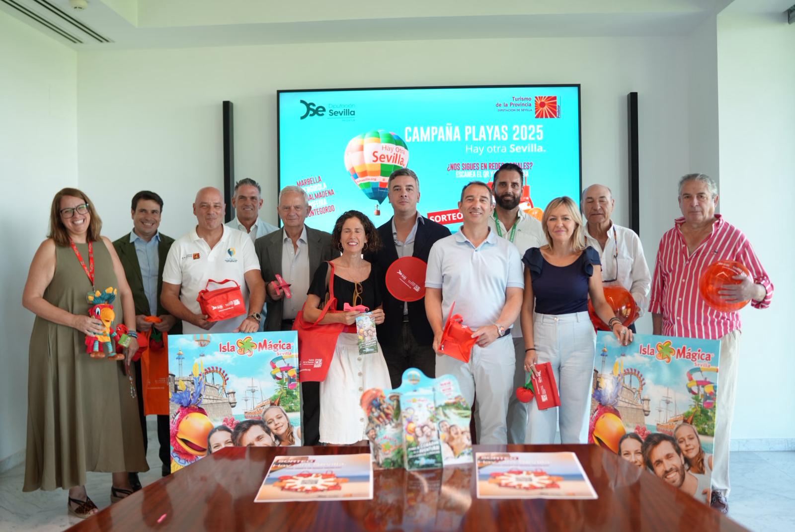 La costa de Málaga y el Algarve, destinos de la campaña veraniega de promoción turística de la provincia de Sevilla, en su 17ª edición