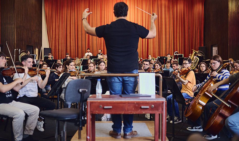 Cultura promueve ayudas para la formación especializada en artes escénicas y música