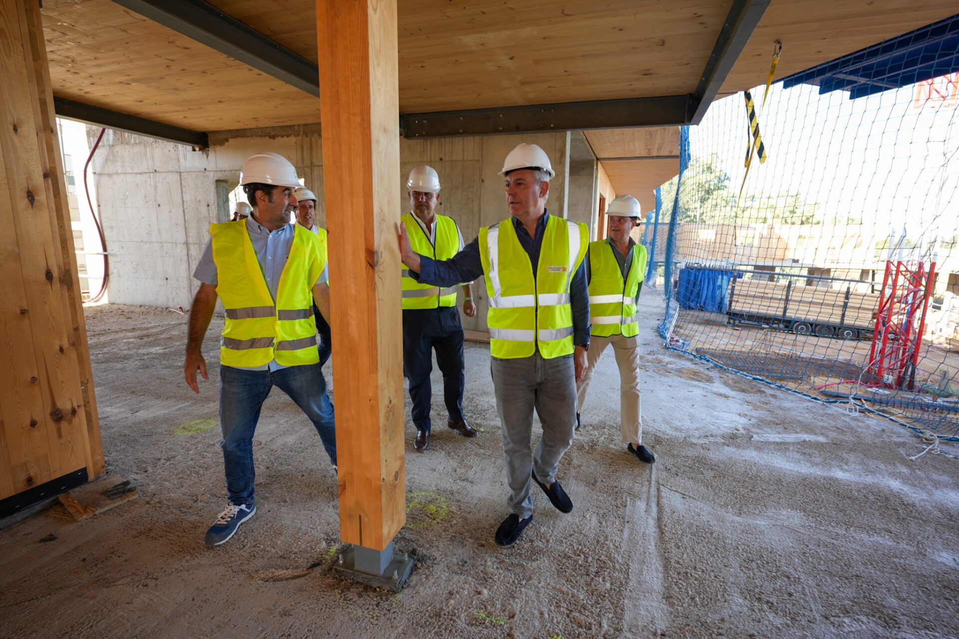 El Gobierno de Sanz impulsa por primera vez viviendas protegidas en Valdezorras con una inversión de 4,7 millones de euros