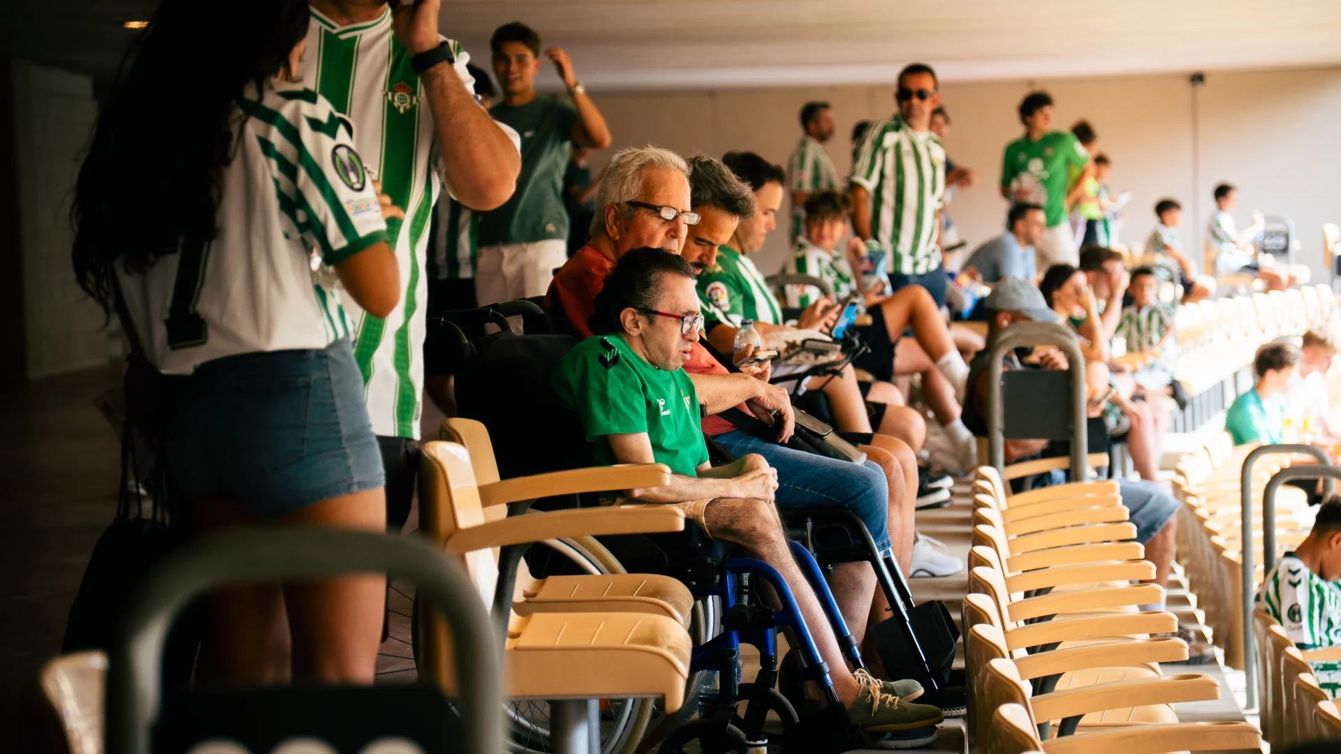 El Real Betis pone en marcha la Grada Solidaria