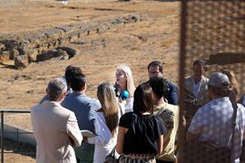 La Consejería de Cultura renueva el cerramiento del anfiteatro de Carmona y suma inversiones en el conjunto arqueológico por más de 900.000 euros