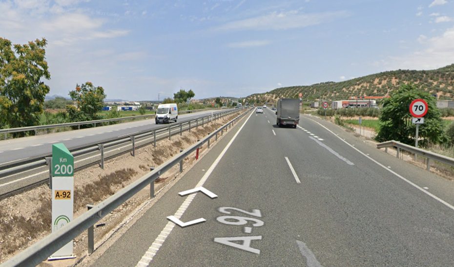 Muere un hombre tras el vuelco de su vehículo en Huétor-Tájar (Granada)