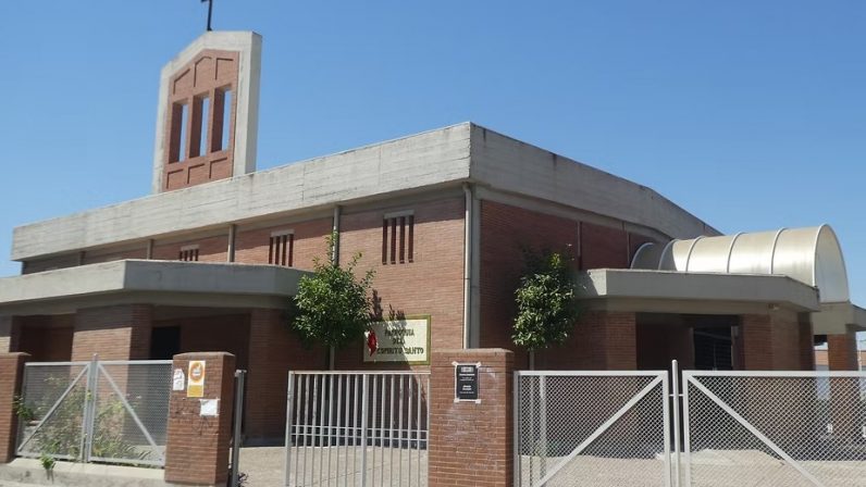 La parroquia del Espíritu Santo, en Mairena del Aljarafe, celebra su cincuentenario