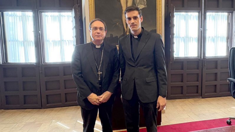 El sacerdote Carlos Romero toma posesión como secretario particular adjunto del arzobispo de Sevilla
