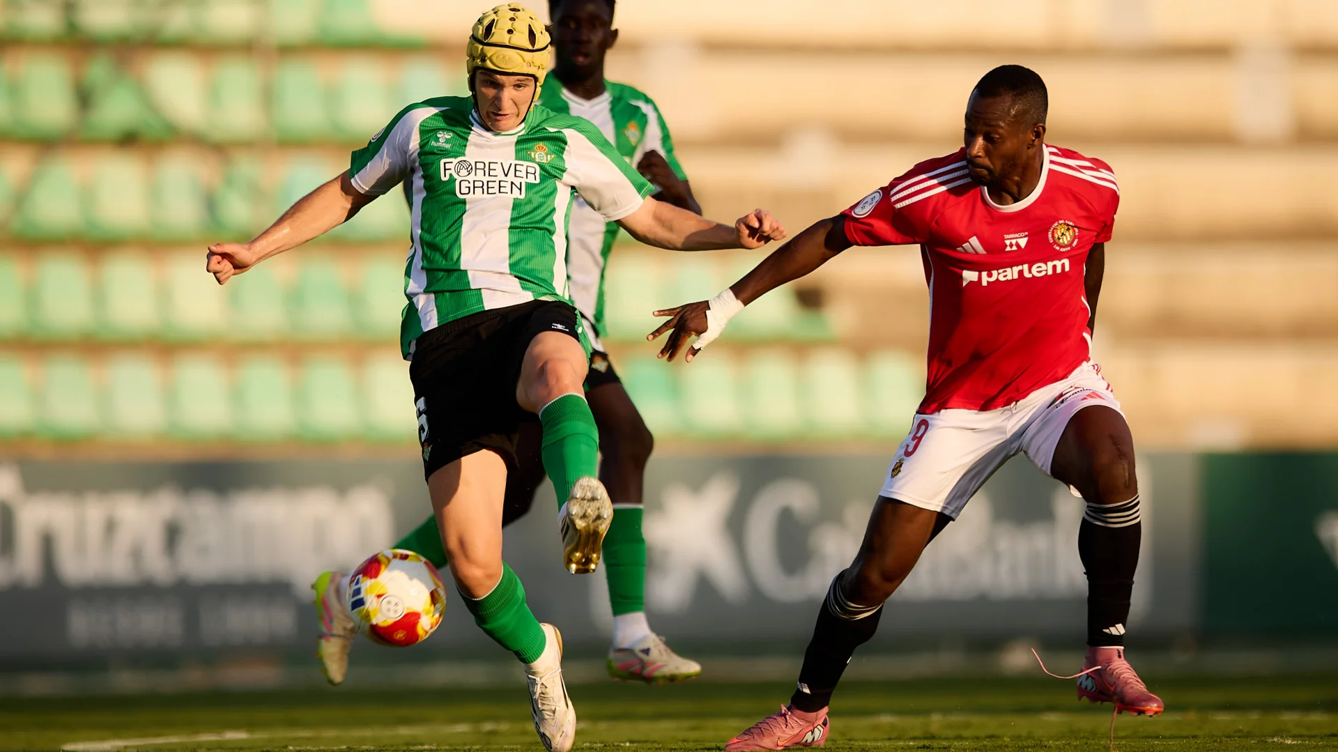 CRÓNICA | El Betis Deportivo suma un punto más en su debut en casa (2-2)