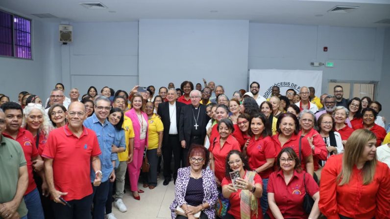 Monseñor Saiz Meneses presidió la Ultreya Jubilar Nacional de Panamá la tarde de ayer sábado