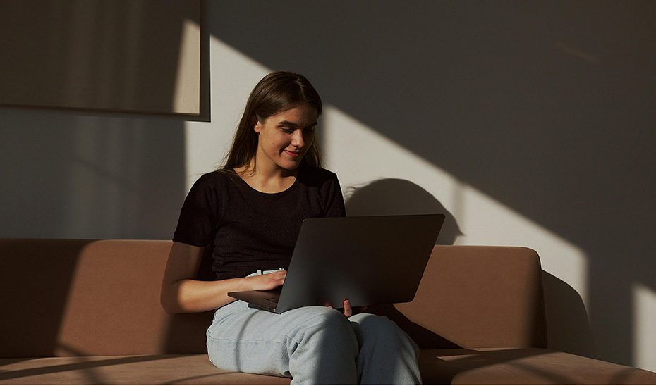 La Agencia Digital de Andalucía lanza nuevos cursos gratuitos para jóvenes desempleados en sus nodos tecnológicos