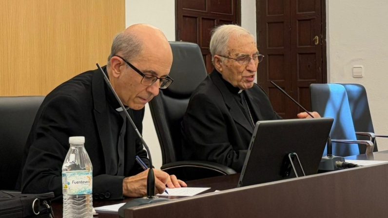 El cardenal Rouco inaugura en Sevilla las jornadas formativas en Derecho Canónico de la Universidad San Dámaso