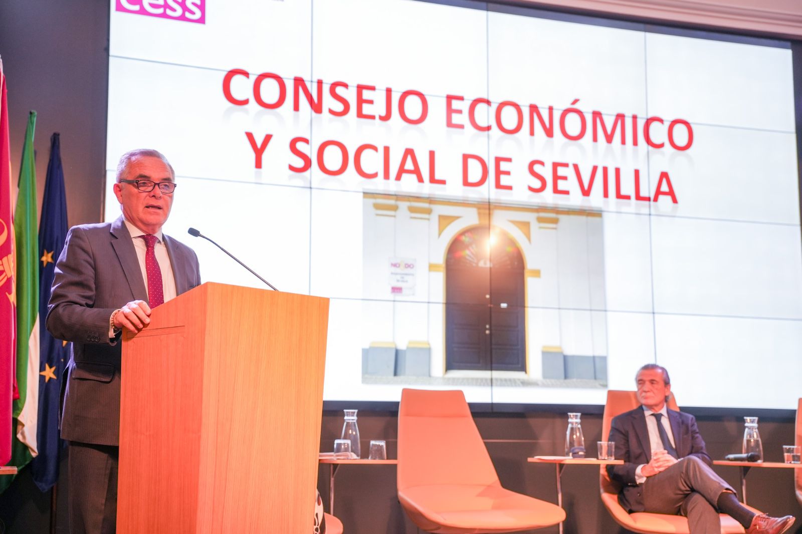 El Gobierno municipal presenta al CESS la propuesta de Ordenanzas Fiscales para 2026, que contempla una nueva bajada del IBI