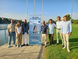 Más de 60 windsurfistas participarán en El Puerto de Santa María en la Copa de España de Raceboard