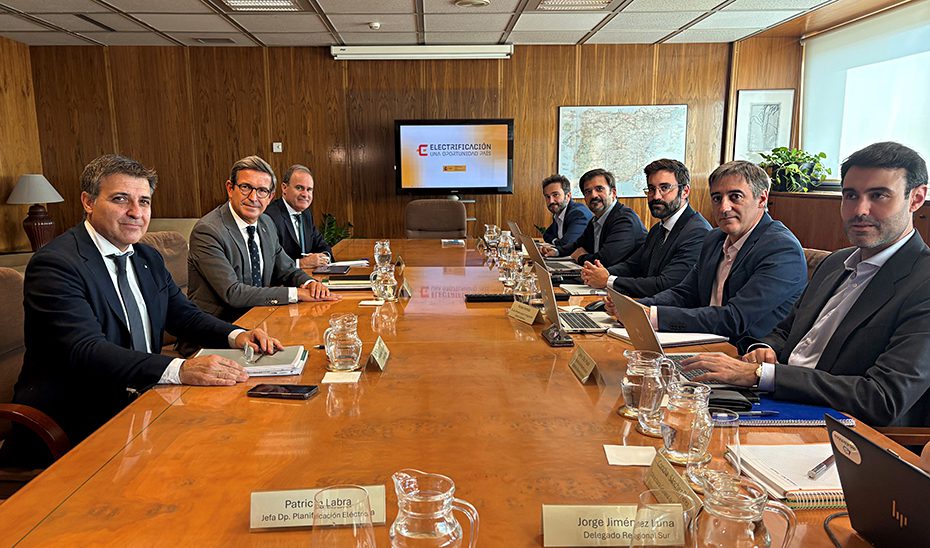 Paradela: “La propuesta de inversiones en la red eléctrica reconoce el trabajo realizado por el Gobierno andaluz”