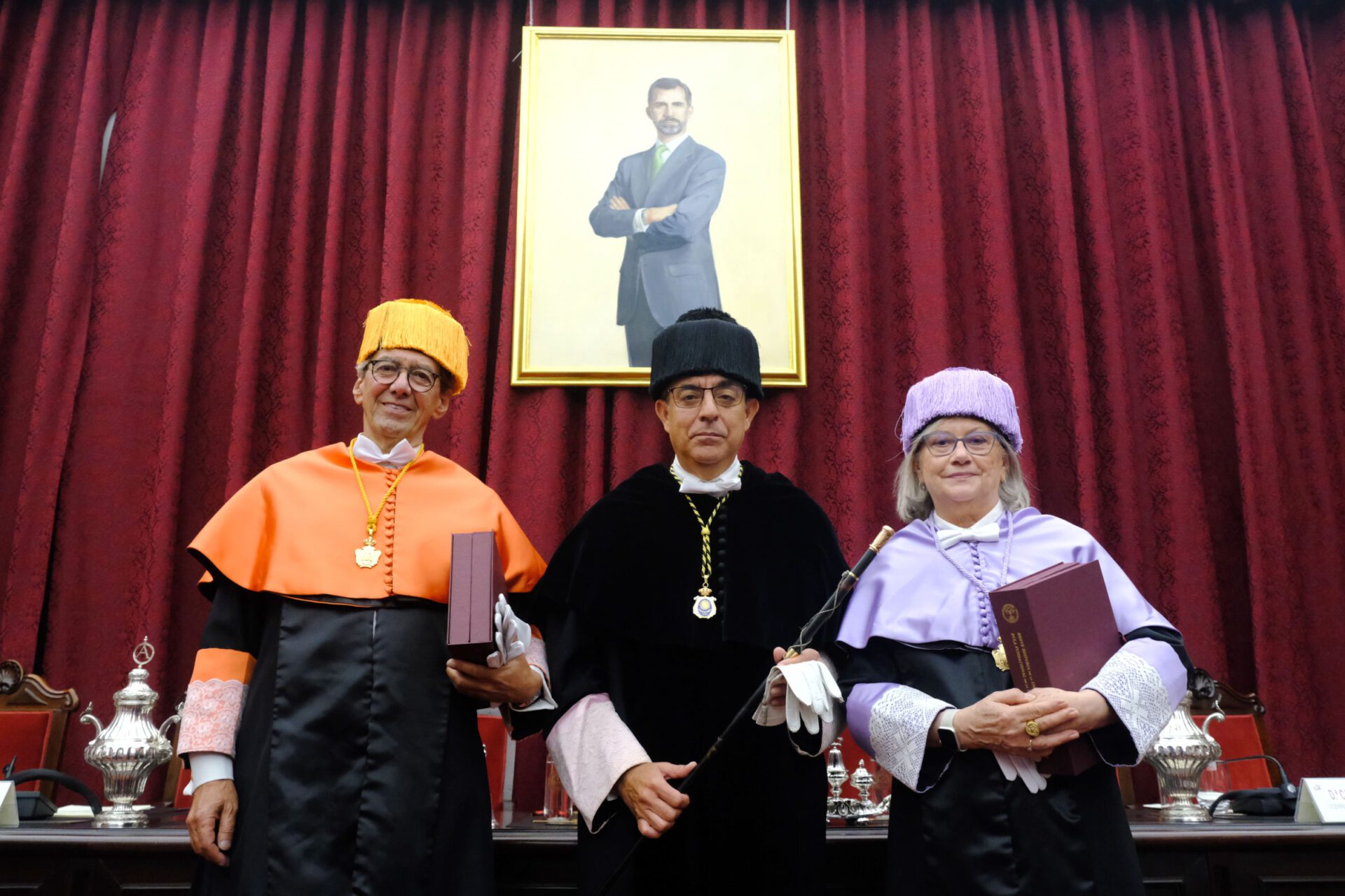La Universidad de Sevilla inviste como Doctores Honoris Causa a Amparo Belloch y a José Manuel González-Páramo