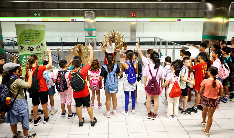 La escuela se sube al metro