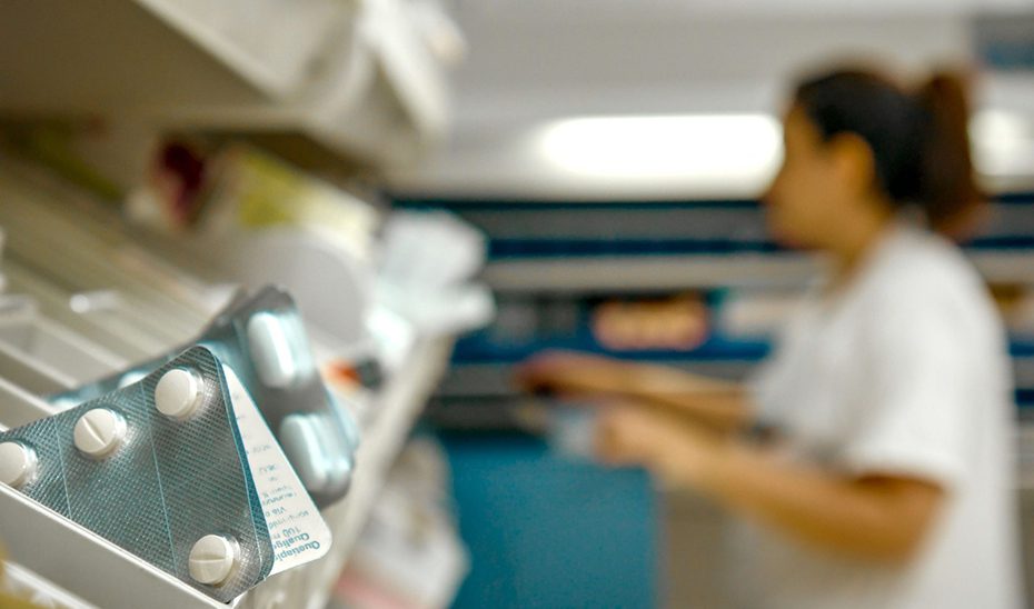 Casi 30.000 andaluces recogen ya su medicación hospitalaria en farmacias comunitarias