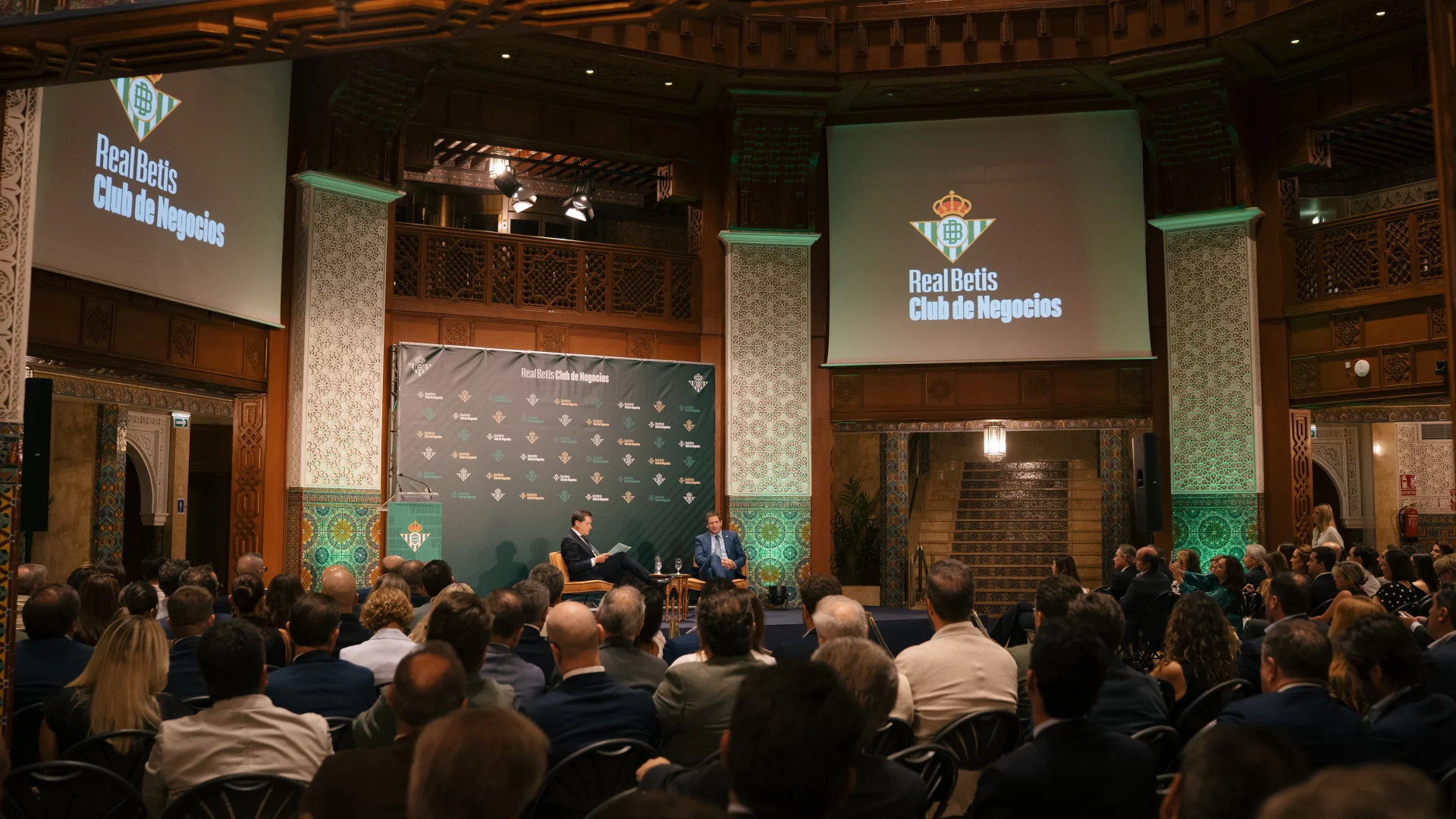 El Real Betis inaugura la décima edición de su Club de Negocios