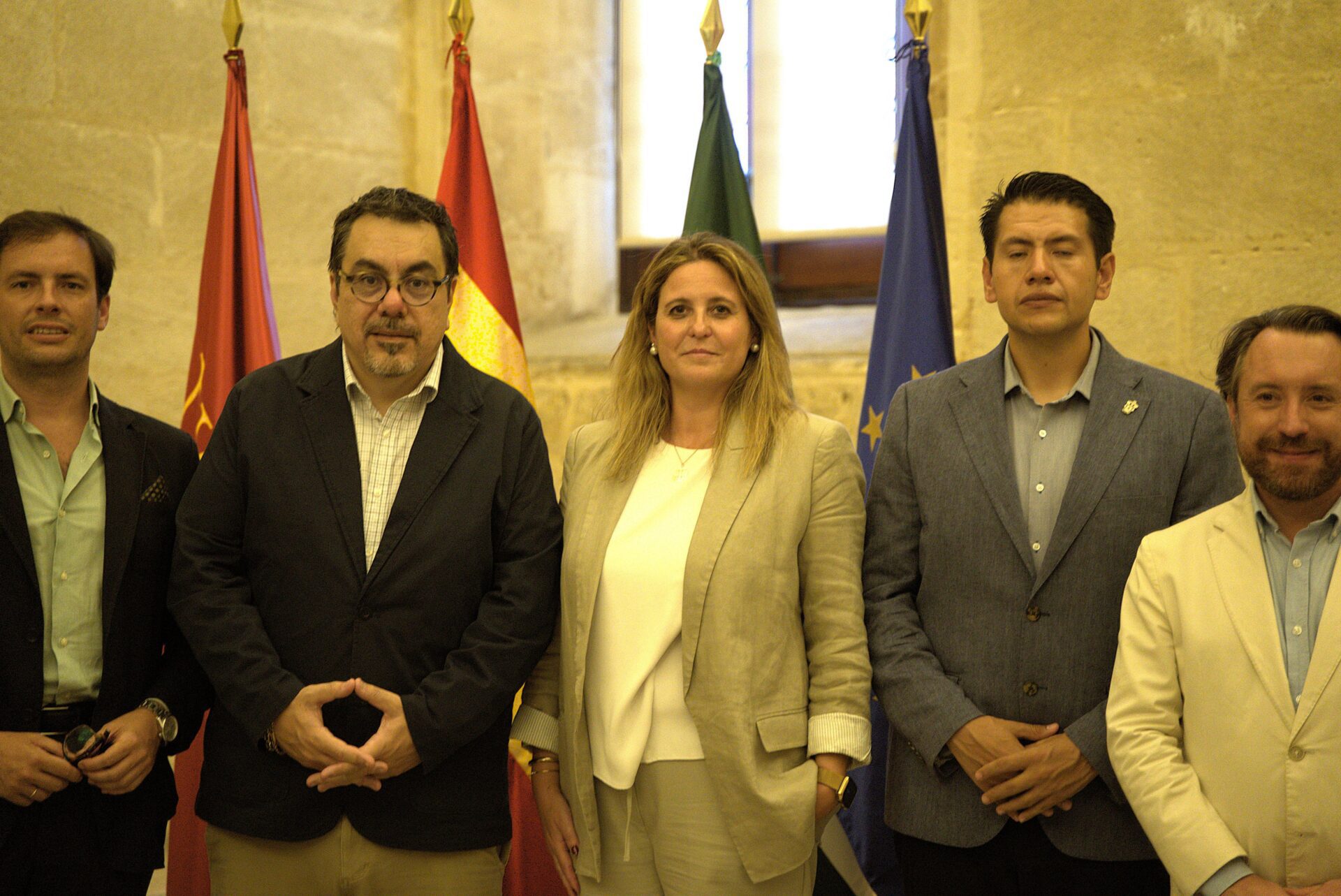 El Ayuntamiento recibe a la Red de Investigadores Patrimonialistas de Hispanoamérica y el Mediterráneo en la Casa Consistorial