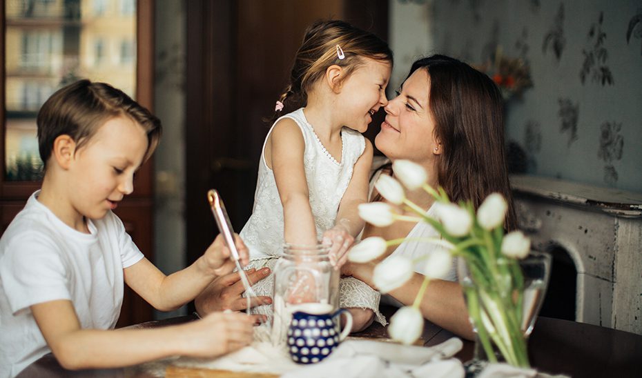 Empleo convoca ayudas para fomentar la igualdad y la conciliación laboral en empresas