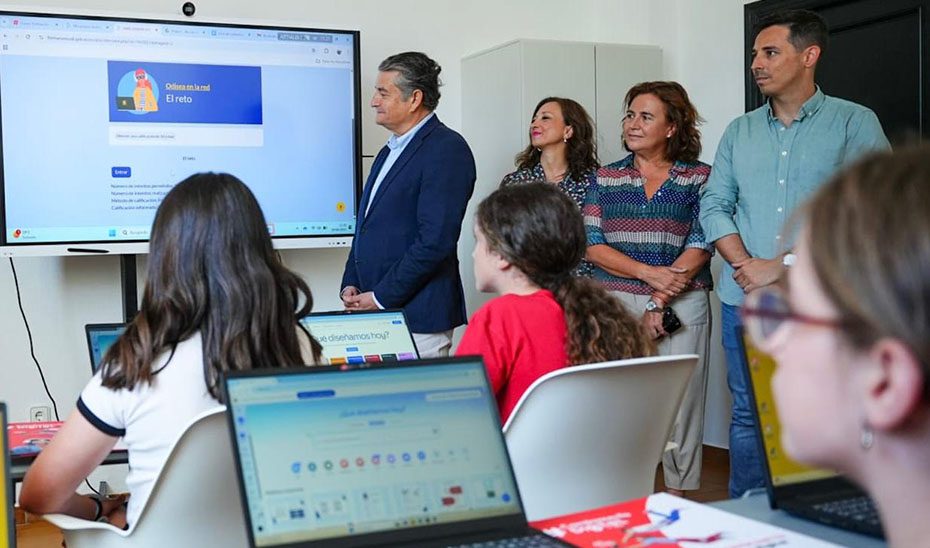 Más de 540 alumnos de FP completarán su formación en la Agencia Digital de Andalucía