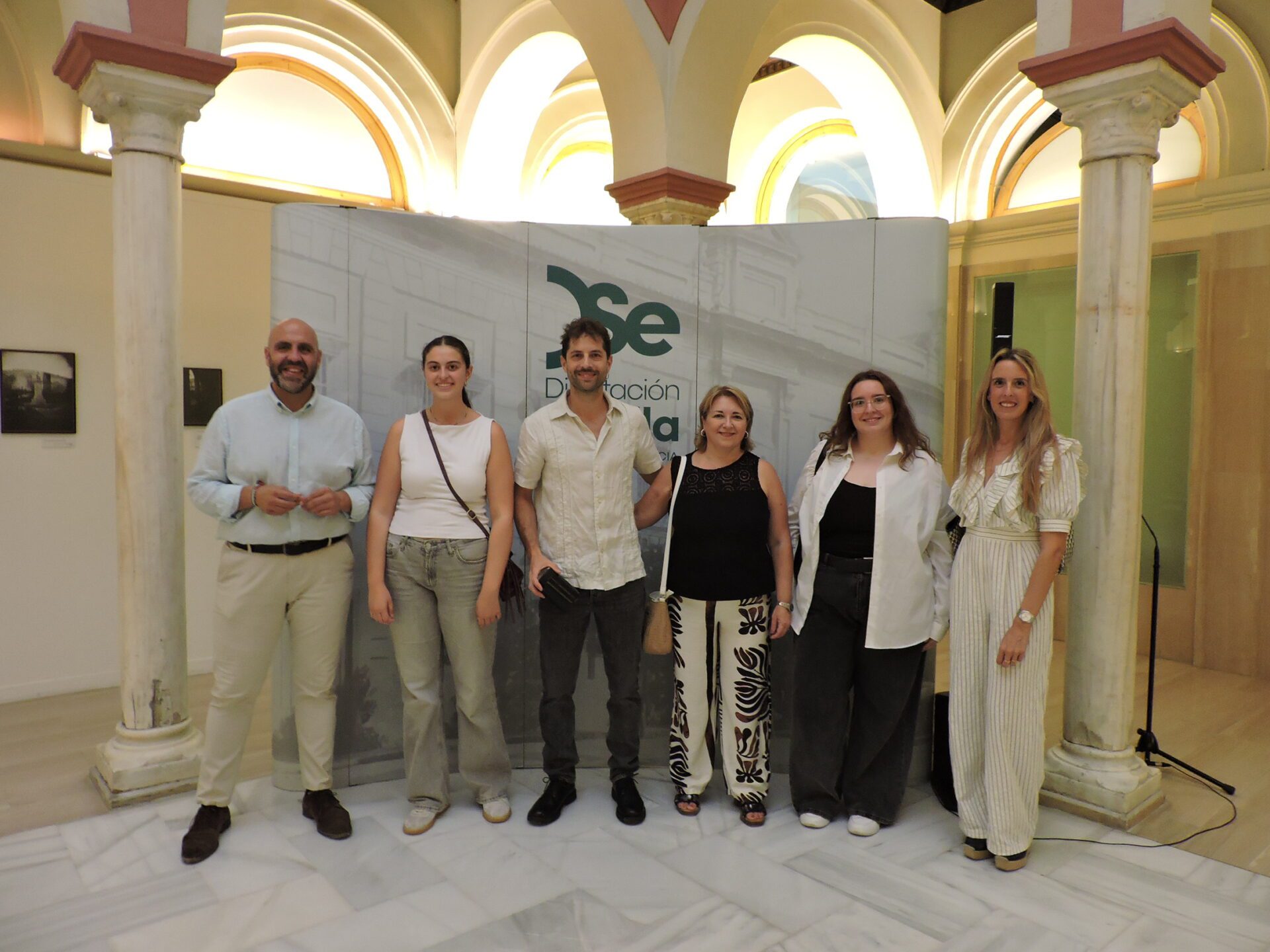 ‘Espacios que ya no son. Testimonios estenopeicos de la Sevilla del XIX’, la nueva exposición que se puede visitar en la Casa de la Provincia de la Diputación hasta el 19 de octubre