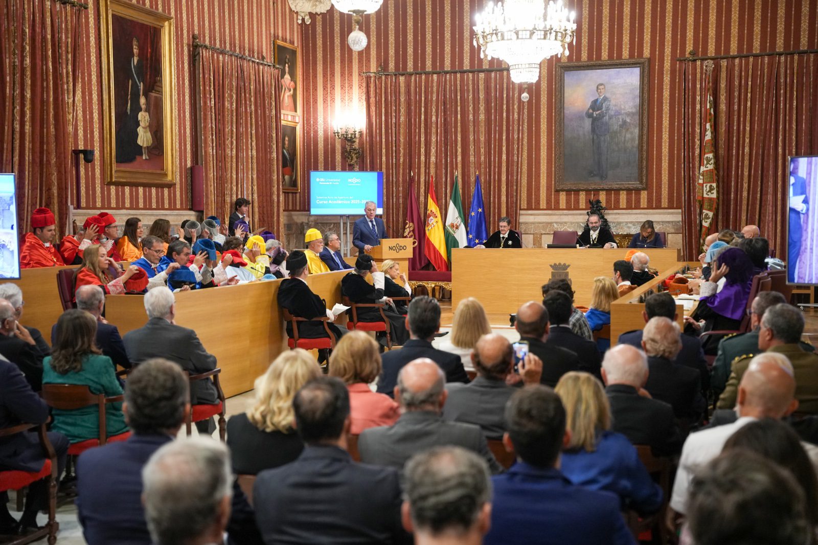 El alcalde Sanz inaugura el curso académico de la Universidad CEU Fernando III y destaca “su consolidación y contribución al talento sevillano”