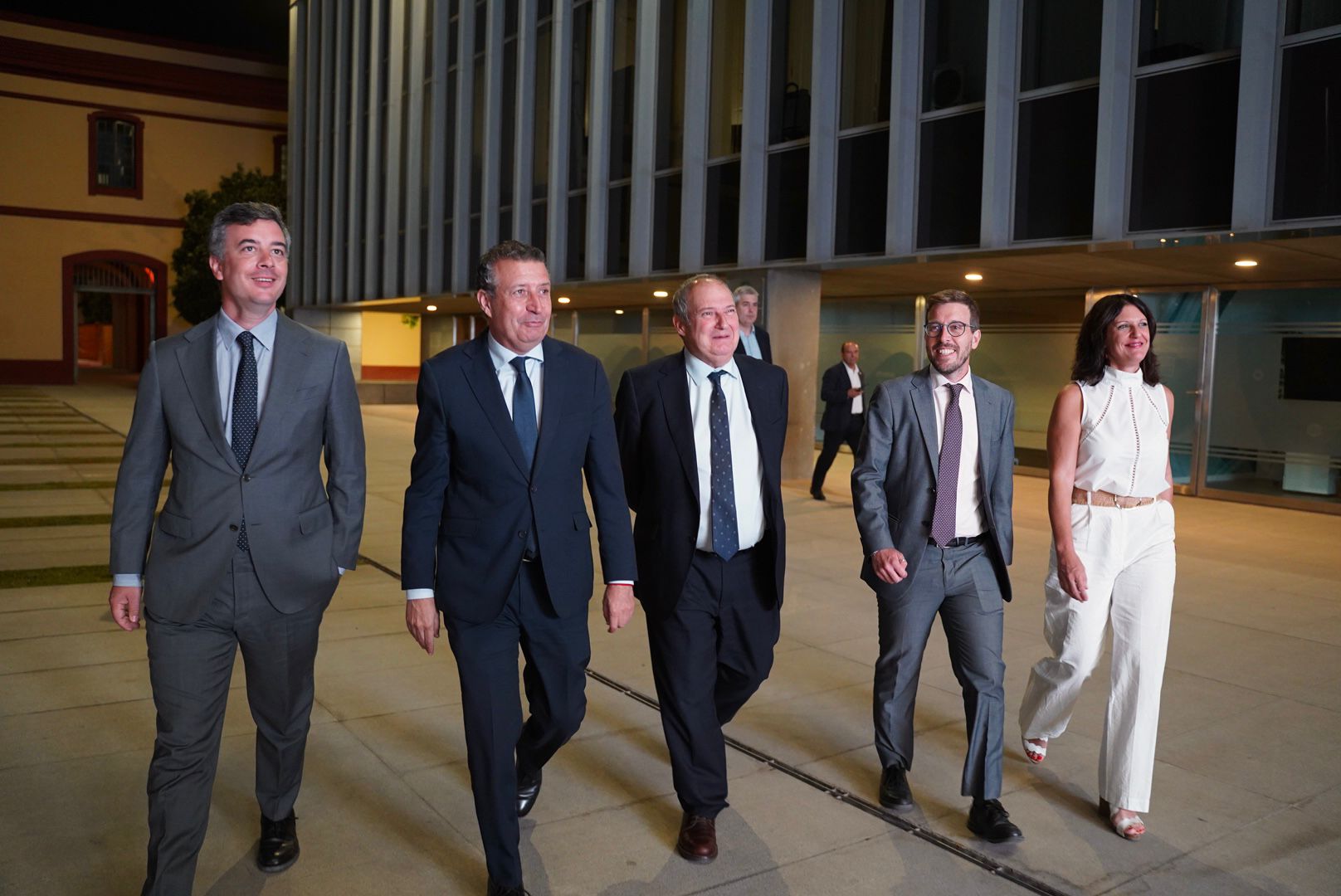 Javier Fernández presenta al ministro de Industria y Turismo las iniciativas que la Diputación despliega en el ámbito turístico