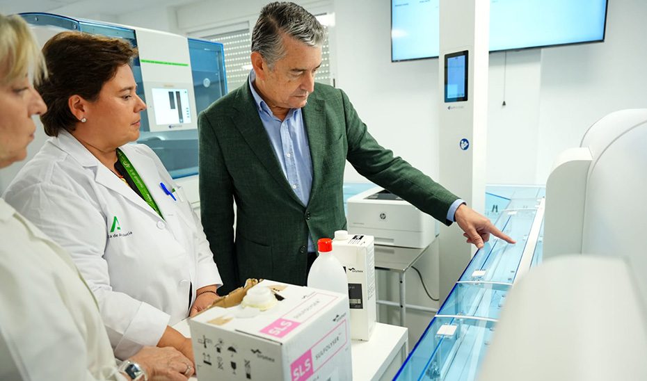 El nuevo Laboratorio de Análisis Clínicos del Hospital de Valme amplía su cartera de servicios y su capacidad diagnóstica