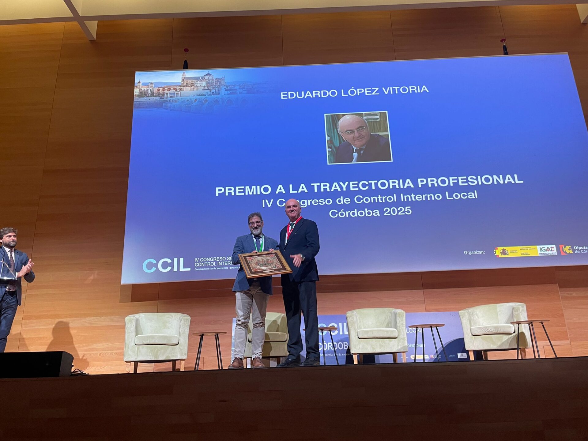 La Intervención General de la Administración del Estado otorga el Premio a la Trayectoria Profesional al Interventor General de la Diputación de Sevilla