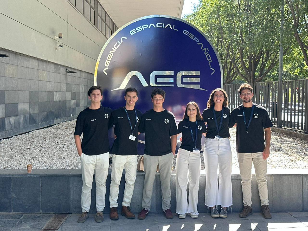Estudiantes de la US triunfan en el Hackathon Nasa Space Apps Challenge