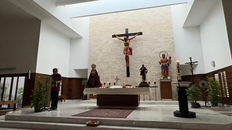 Encuentro con la comunidad venezolana en la Parroquia San Pío X, de Sevilla