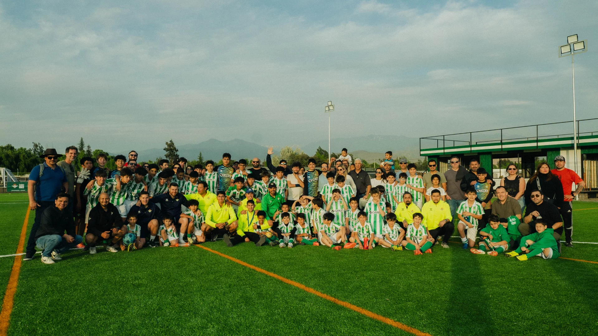 Inaugurada la nueva sede de la Real Betis Academy de Chile con motivo de la II Betis Week
